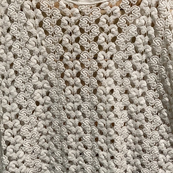 4/$25 Moa Moa White High Low Sleeveless Top Small. B - Picture 3 of 7